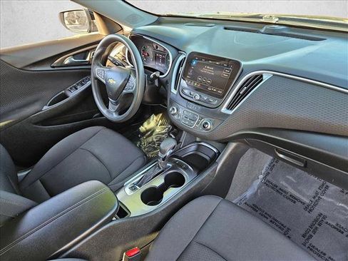 Used 2024 Chevrolet Malibu LT image 25