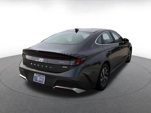 Used 2026 Hyundai Sonata Blue FWD image 9