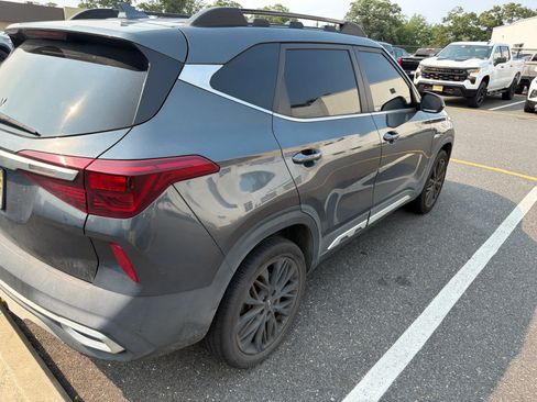 Used 2022 Kia Seltos Nightfall Edition AWD/4WD image 3