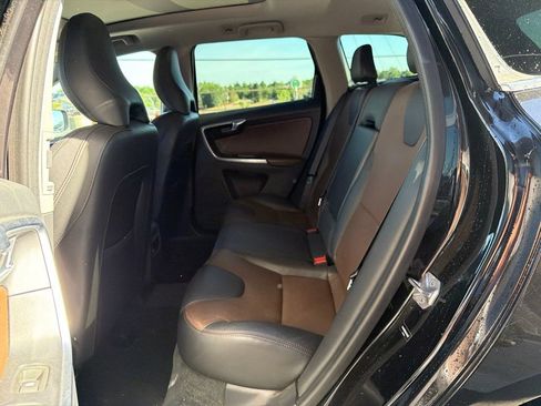 Used 2017 Volvo XC60 T5 Dynamic w/ Preferred Option Package AWD/4WD image 9