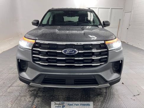 New 2026 Ford Explorer Active image 3
