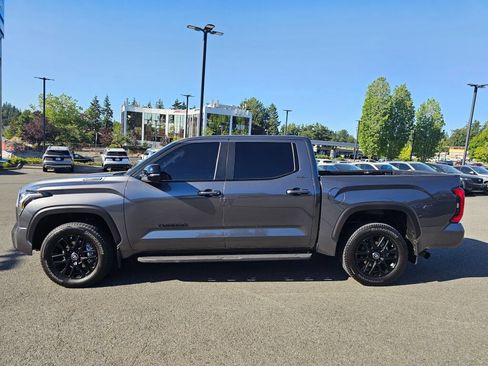 Used 2026 Toyota Tundra Limited AWD/4WD image 8