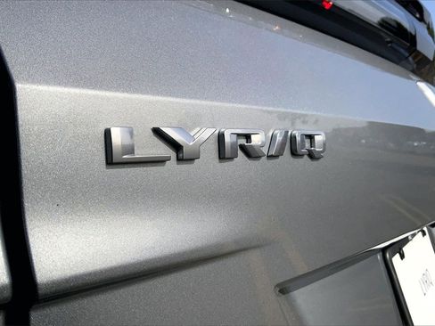 Used 2025 Cadillac Lyriq Luxury image 32