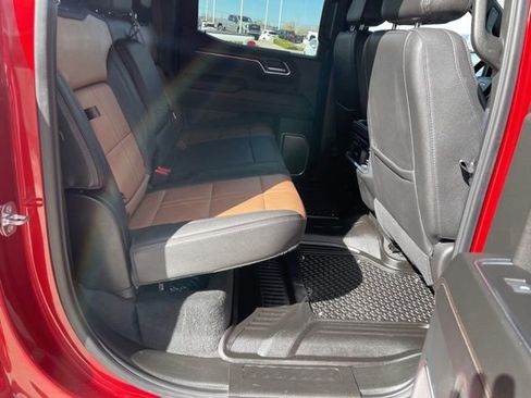 Used 2024 Chevrolet Silverado 1500 High Country w/ Technology Package image 17