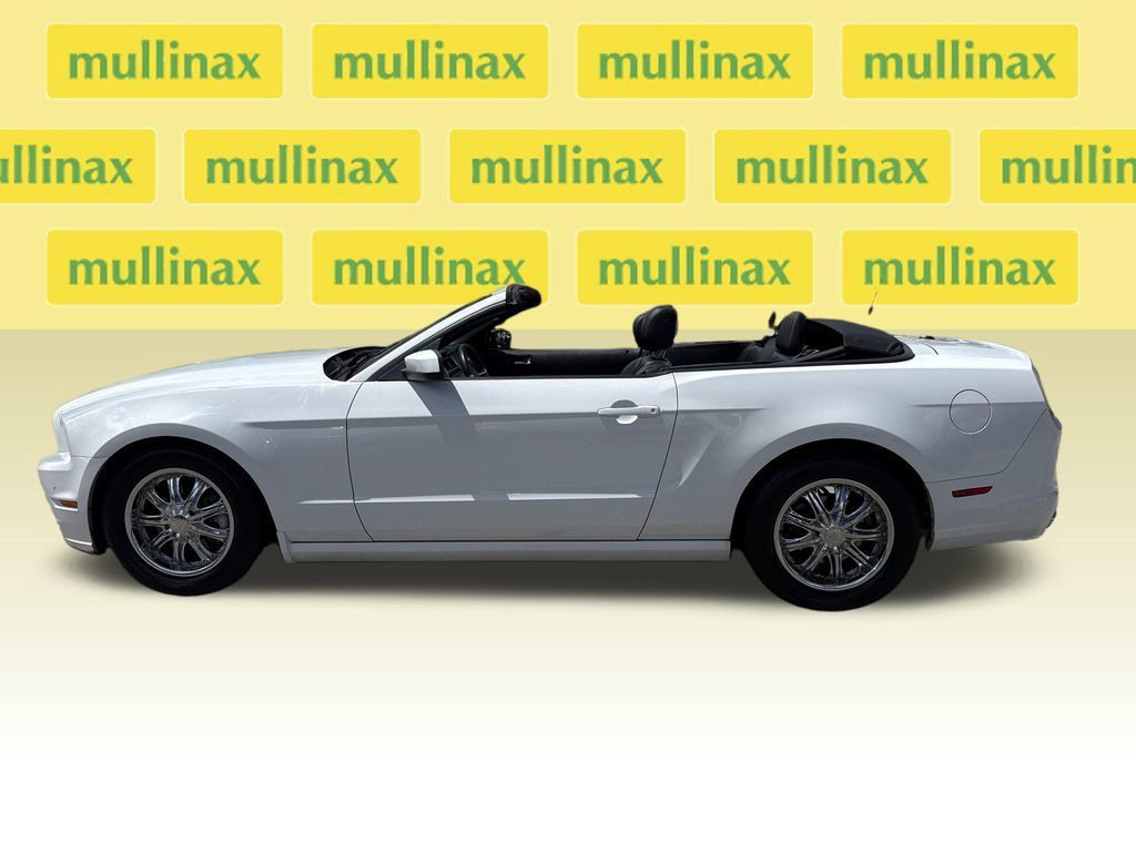 Used 2014 Ford Mustang Premium RWD image 8