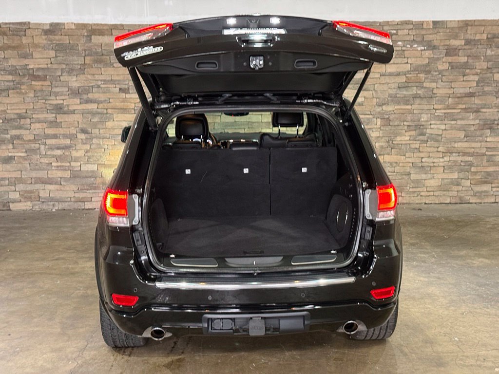 Used 2018 Jeep Grand Cherokee Overland AWD/4WD image 8
