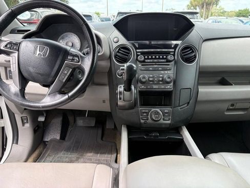 Used 2015 Honda Pilot Touring image 10