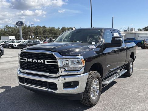 Used 2024 RAM 2500 Big Horn AWD/4WD image 16