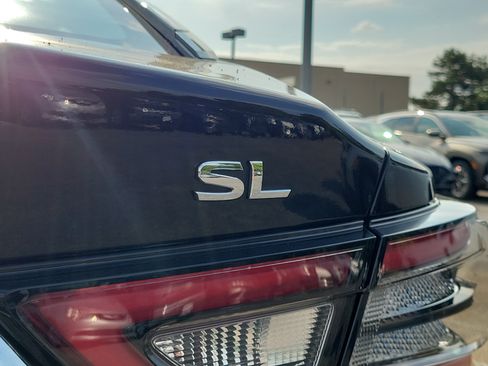 Used 2019 Nissan Maxima 3.5 SL w/ Floor Mat Group FWD image 7