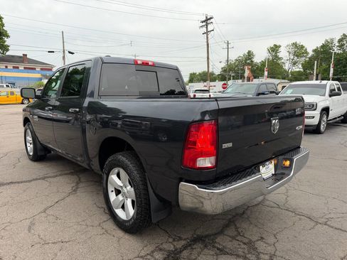 Used 2018 RAM 1500 Classic SLT AWD/4WD image 6