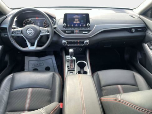 Used 2024 Nissan Altima 2.5 SR image 16