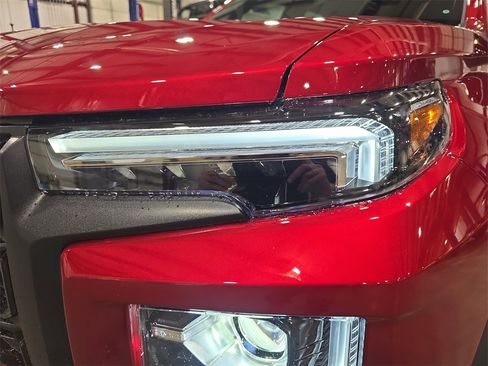 New 2026 GMC Canyon Elevation w/ Convenience Package image 30