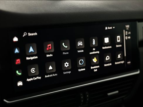 Used 2023 Porsche Cayenne image 37