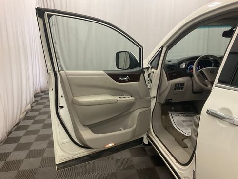 Used 2013 Nissan Quest SL FWD image 21