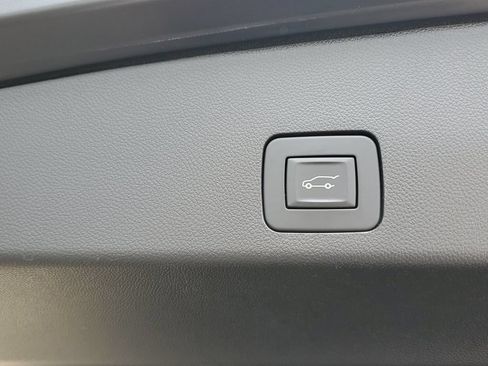 Certified 2024 Buick Encore GX Avenir w/ Avenir Convenience Package FWD image 27