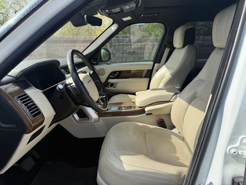 Used 2019 Land Rover Range Rover HSE AWD/4WD image 13