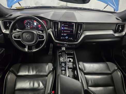 Used 2021 Volvo XC60 T5 R-Design w/ Protection Package Premier image 17