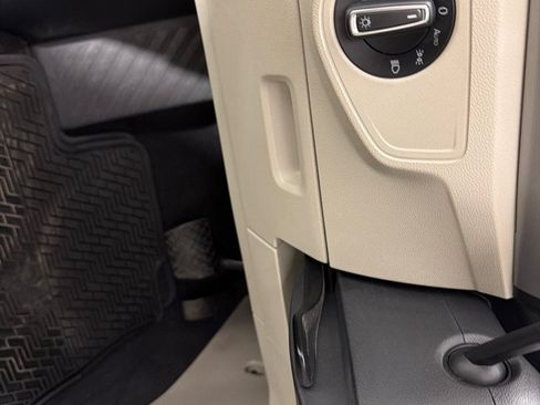 Used 2018 Volkswagen Atlas SE FWD image 12