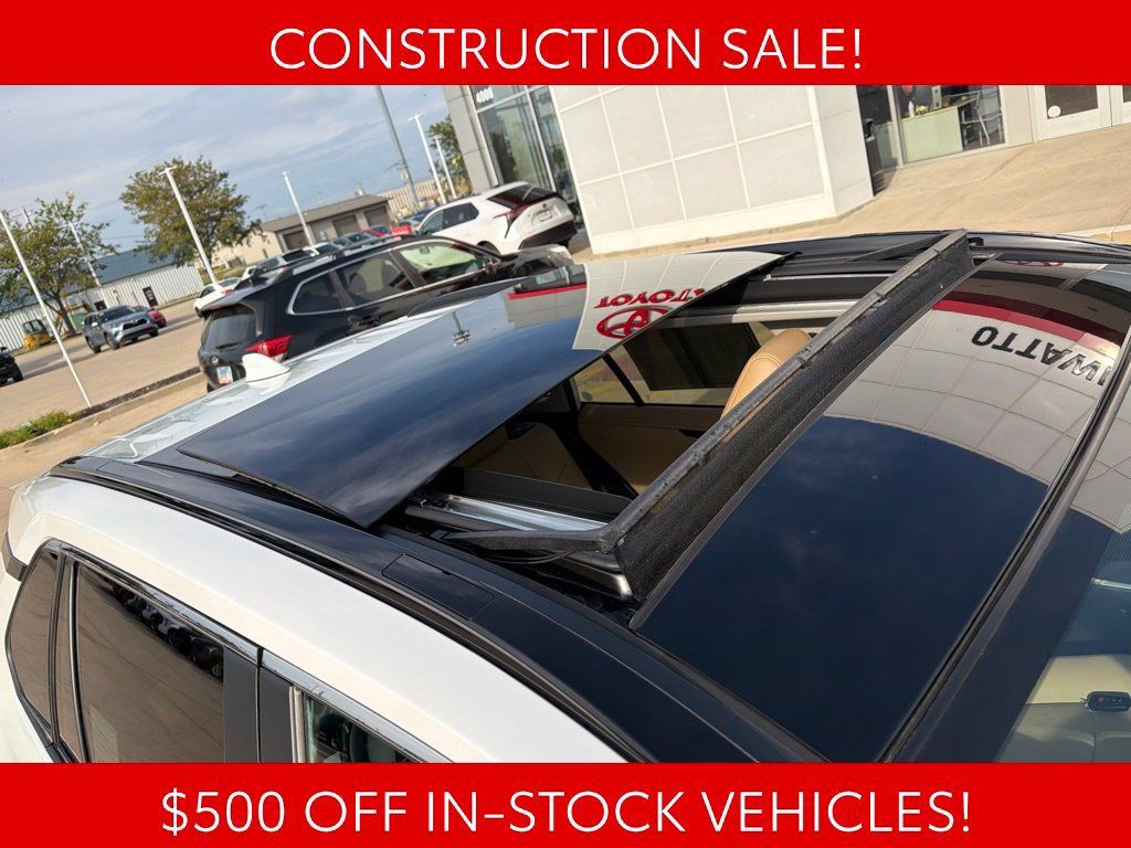 Used 2024 Toyota RAV4 Limited w/ Advanced Technology Package AWD/4WD image 4