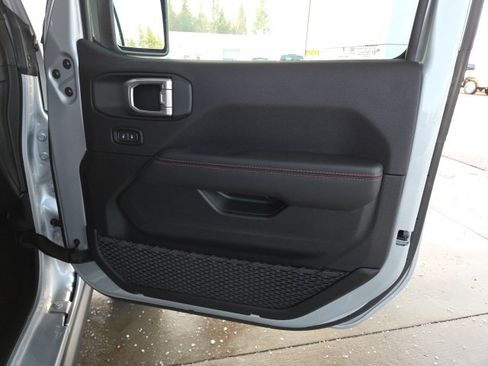 Used 2024 Jeep Wrangler Unlimited Rubicon 392 image 59