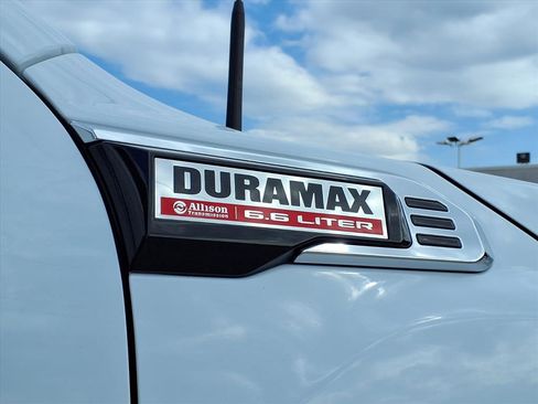 New 2026 GMC Sierra 2500 Denali w/ Denali Reserve Package image 2