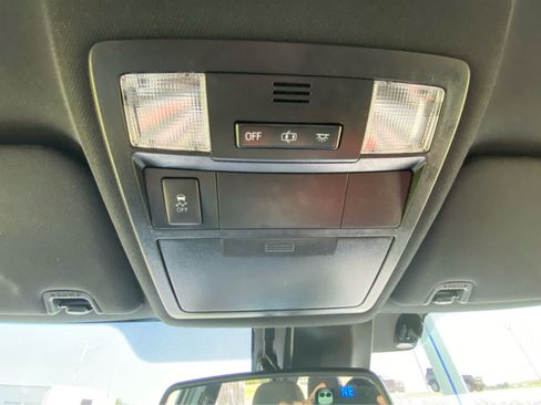 Used 2018 Toyota Tacoma TRD Sport w/ Technology Package RWD image 30