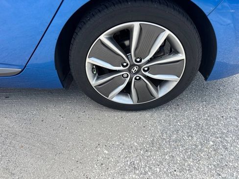 Used 2018 Hyundai Ioniq Limited w/ Limited Ultimate Package 03 FWD image 7