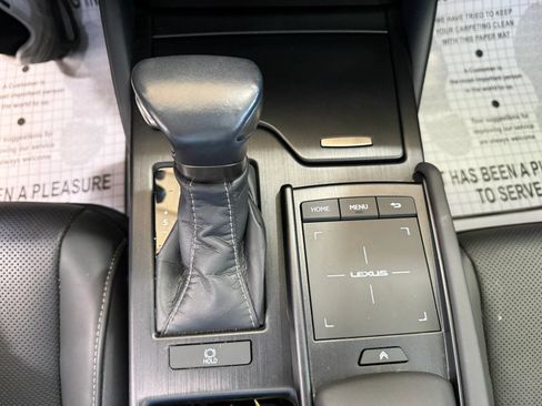Used 2019 Lexus ES 350 w/ Premium Package FWD image 22