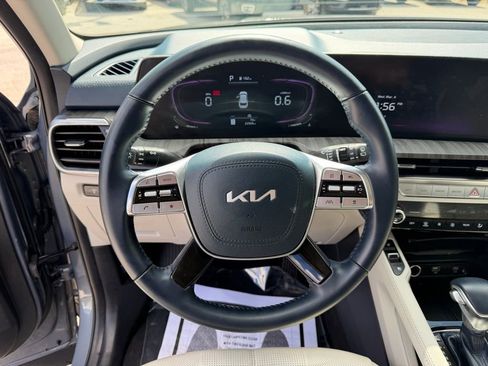 Used 2024 Kia Telluride EX image 14