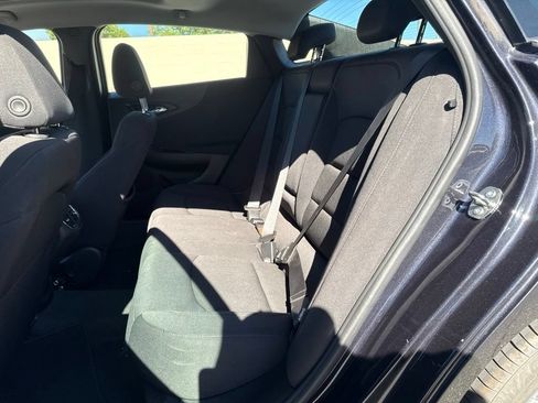 Used 2023 Chevrolet Malibu LT FWD image 19