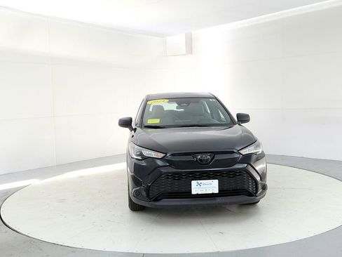 Used 2024 Toyota Corolla Cross AWD Hybrid image 8