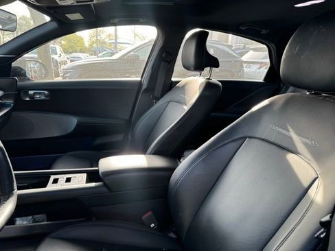 Used 2023 Hyundai Ioniq 6 Limited image 11