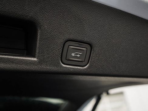 New 2026 Chevrolet Traverse RS w/ LPO, Floor Liner Package image 10