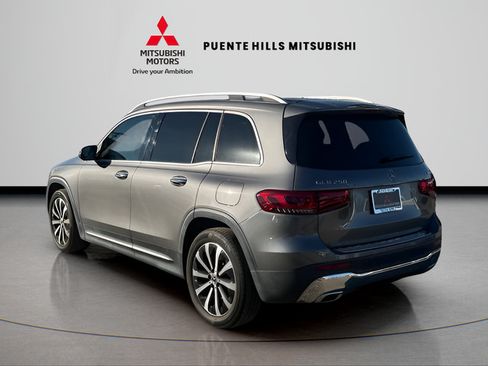 Used 2022 Mercedes-Benz GLB 250 4MATIC w/ Premium Package Lite image 7