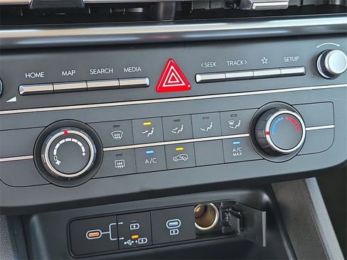 New 2026 Hyundai Tucson SE image 22