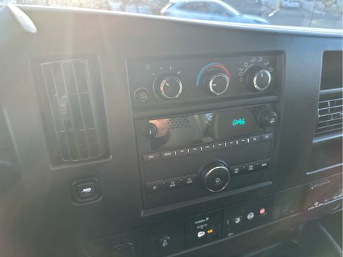 Certified 2024 Chevrolet Express 2500 w/ Driver Convenience Package image 9