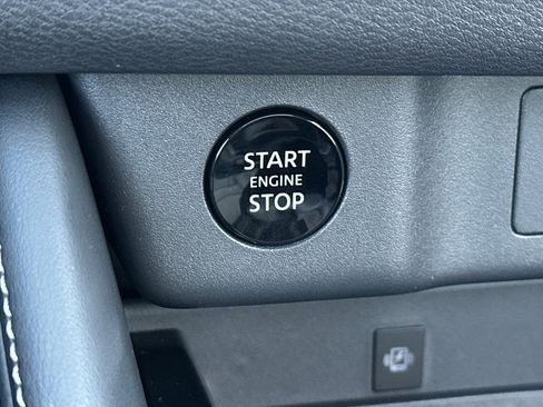 New 2026 Nissan Rogue Platinum w/ Tech Package AWD/4WD image 27