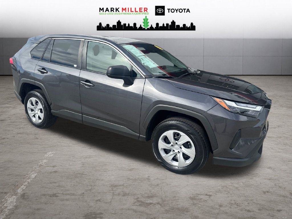 Used 2024 Toyota RAV4 LE AWD/4WD image 8