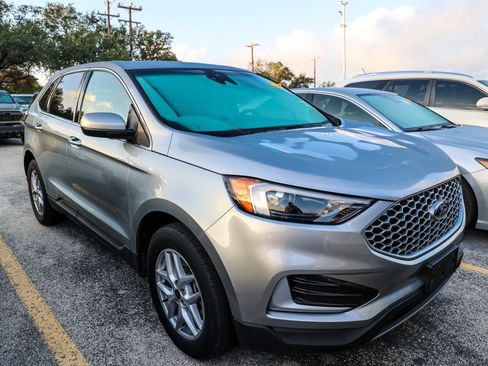 Used 2023 Ford Edge SEL AWD/4WD image 5