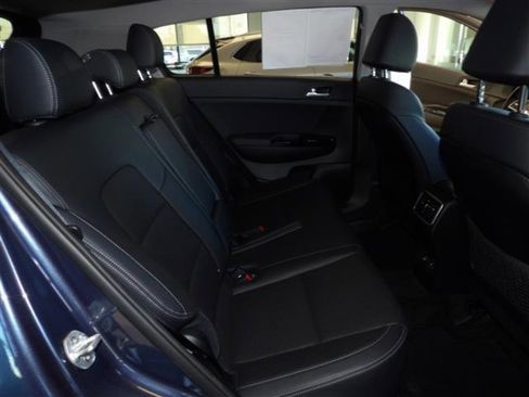 Used 2020 Kia Sportage EX image 17