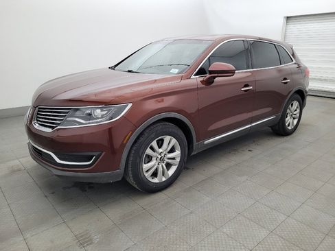 Used 2016 Lincoln MKX Premiere w/ Cargo Utility Package FWD image 2
