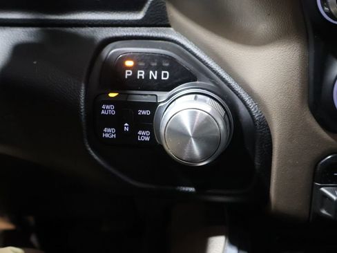 Used 2019 RAM 1500 Laramie image 29