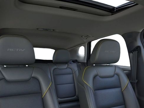 New 2026 Chevrolet Trax ACTIV w/ Sunroof Package FWD image 24
