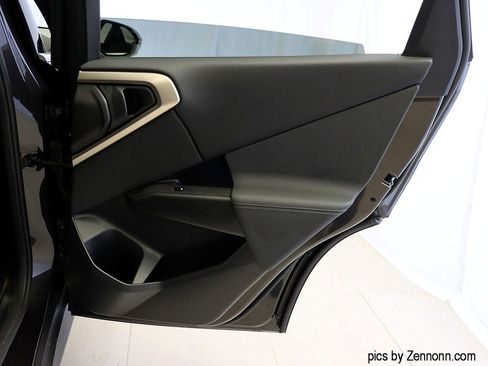 Used 2025 BMW X3 xDrive30i w/ Convenience Package image 28