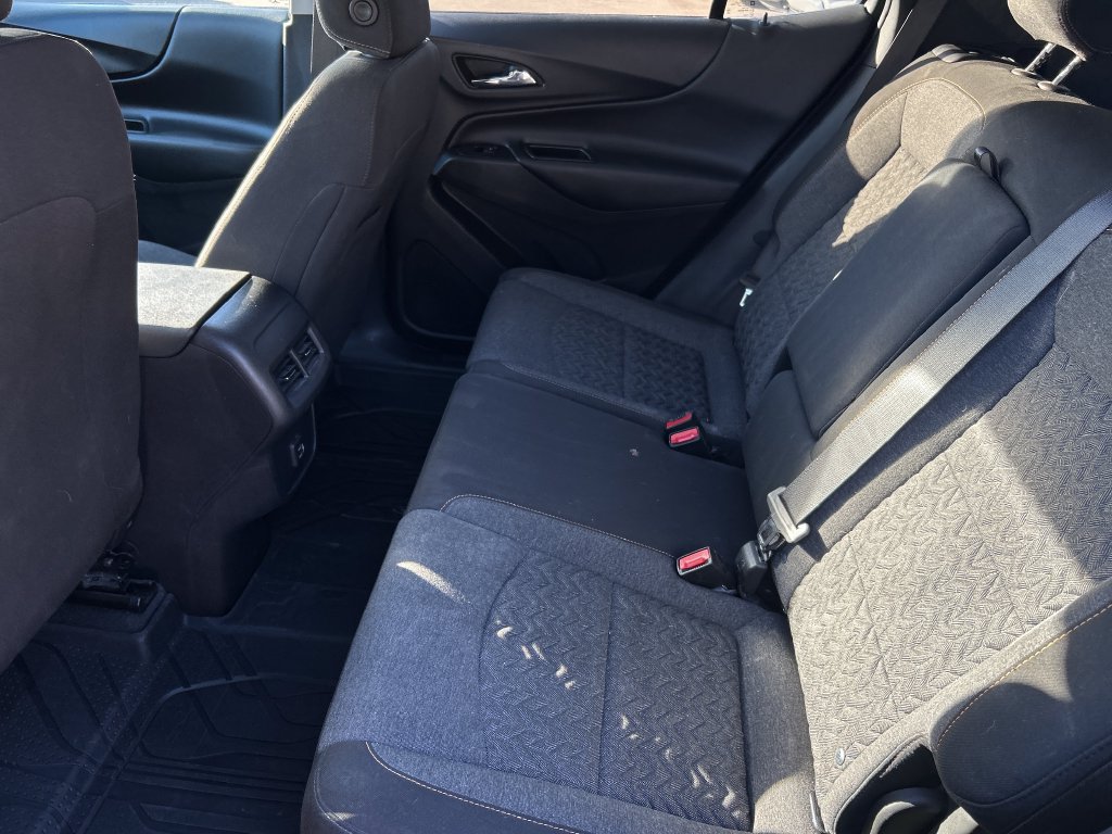 Used 2023 Chevrolet Equinox LT FWD image 12