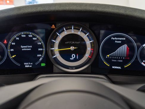 Used 2025 Porsche 911 GT3 RS image 7