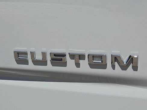 Used 2025 Chevrolet Silverado 1500 Custom Trail Boss AWD/4WD image 9