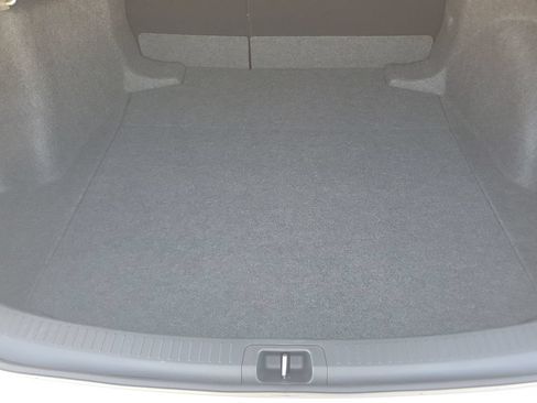 Used 2025 Toyota Corolla LE FWD image 10