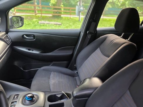 Used 2019 Nissan Leaf S w/ S Charge Package FWD image 12