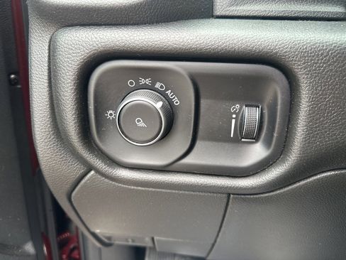 Used 2022 RAM 2500 Tradesman image 16